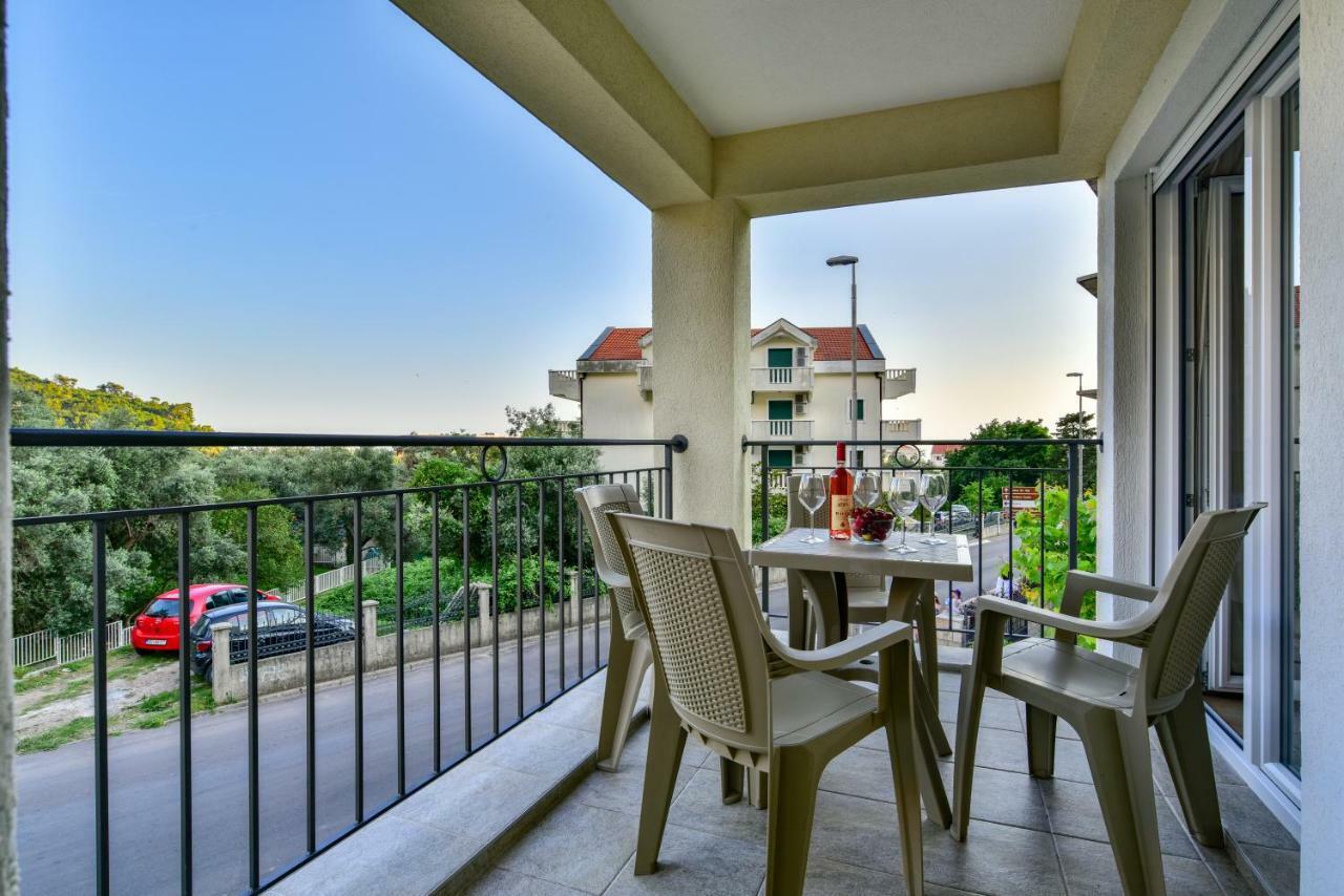 Apartmani Marina Kopitovic Petrovac Exterior foto