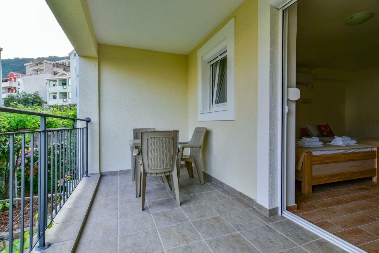 Apartmani Marina Kopitovic Petrovac Exterior foto